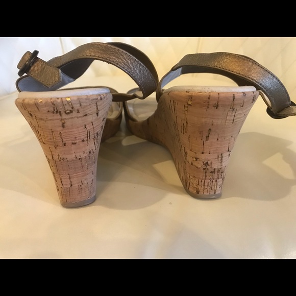 NEW David Tate bronze/ tan Wedge Shoes size 8.5 - Picture 4 of 6